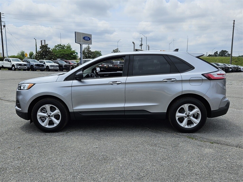 2024 Ford Edge SE photo 4