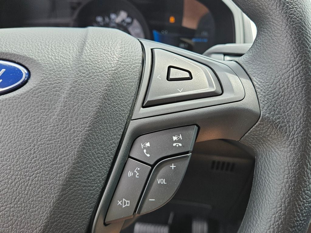 2024 Ford Edge SE - Photo 25