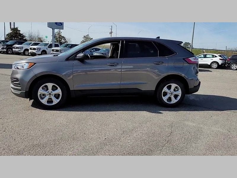 2024 Ford Edge SE - Photo 32