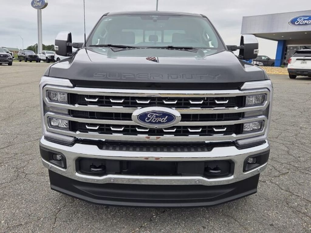 New 2026 Ford F-250 Lariat Crew Cab