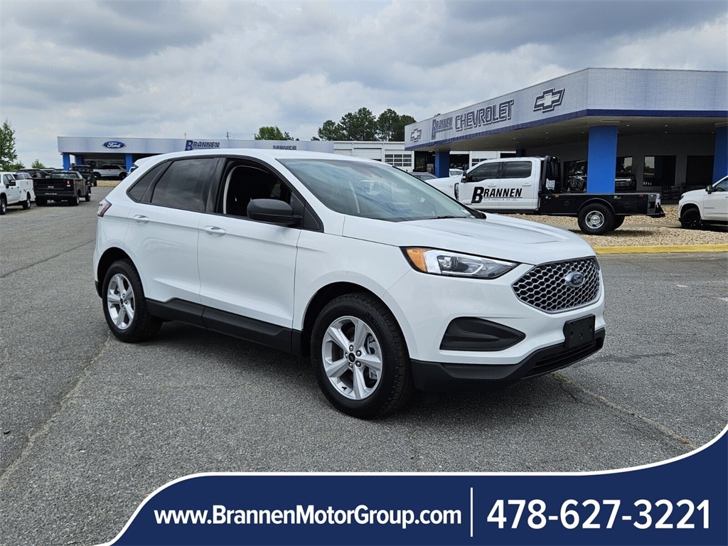 2024 Ford Edge SE's photo