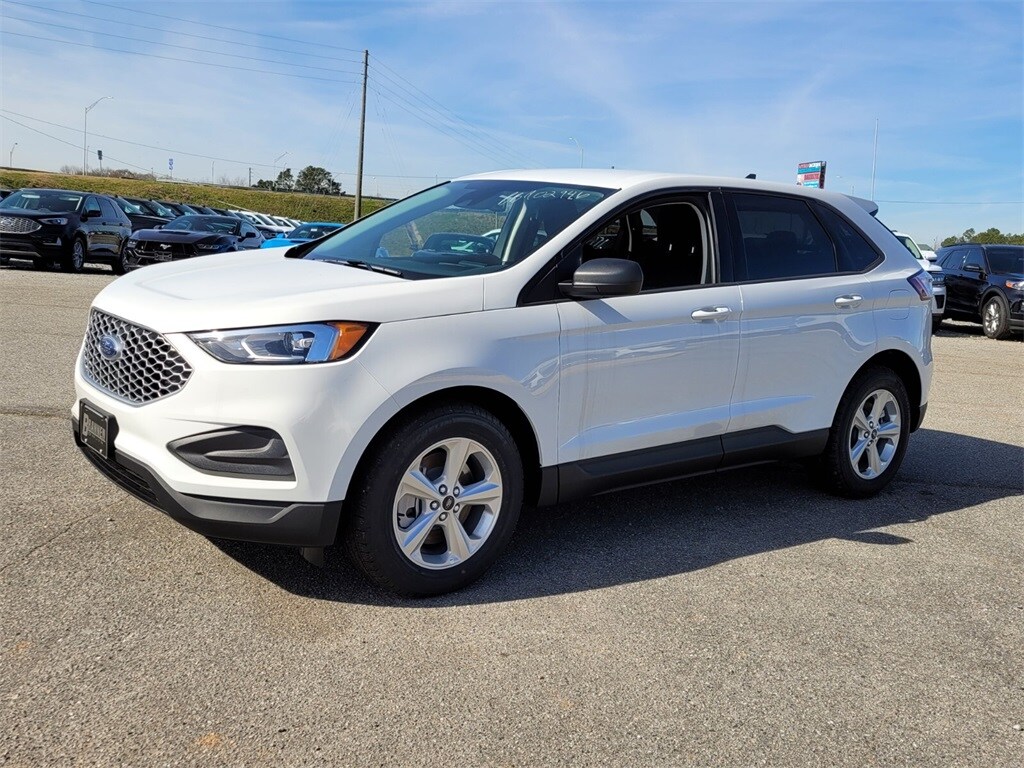 2024 Ford Edge SE photo 3