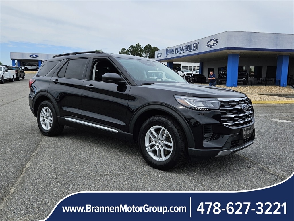 2025 Ford Explorer SUV 
