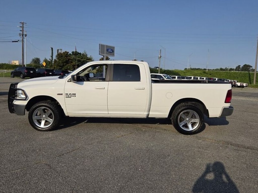 Used 2019 Ram 1500 Classic SLT Crew Cab
