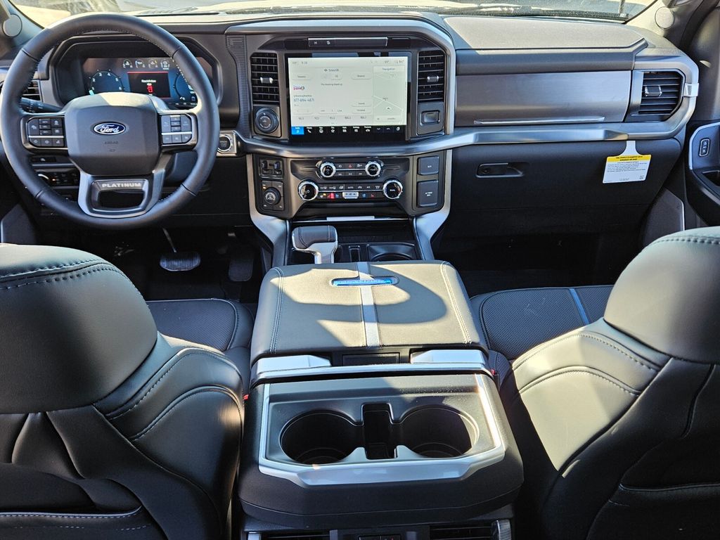 2025 Ford F-150 Platinum - Photo 8