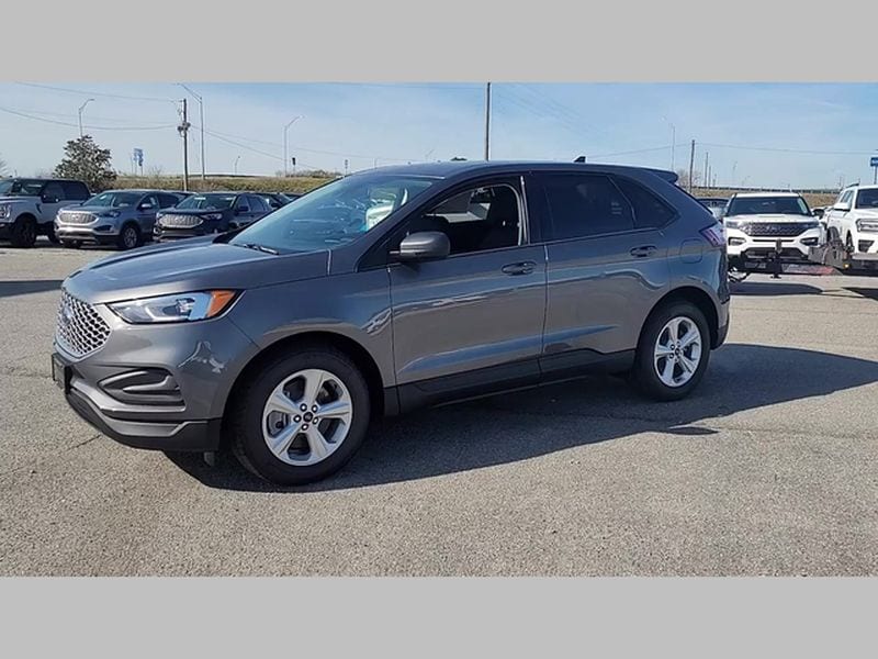 2024 Ford Edge SE - Photo 29