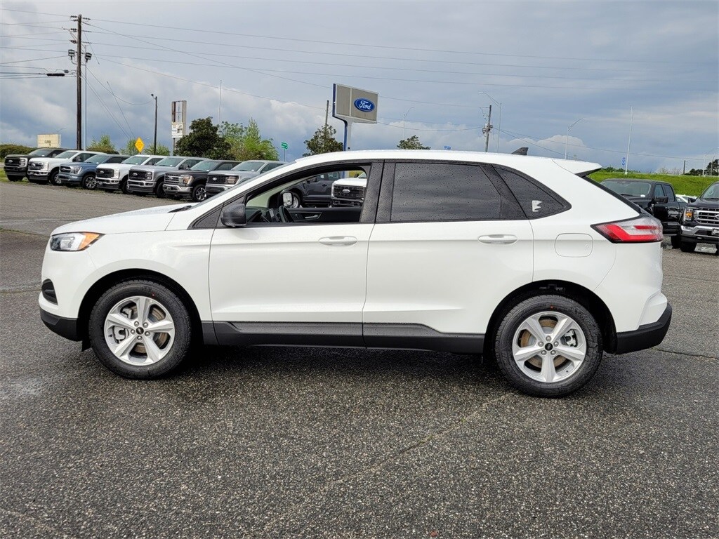 2024 Ford Edge SE photo 4