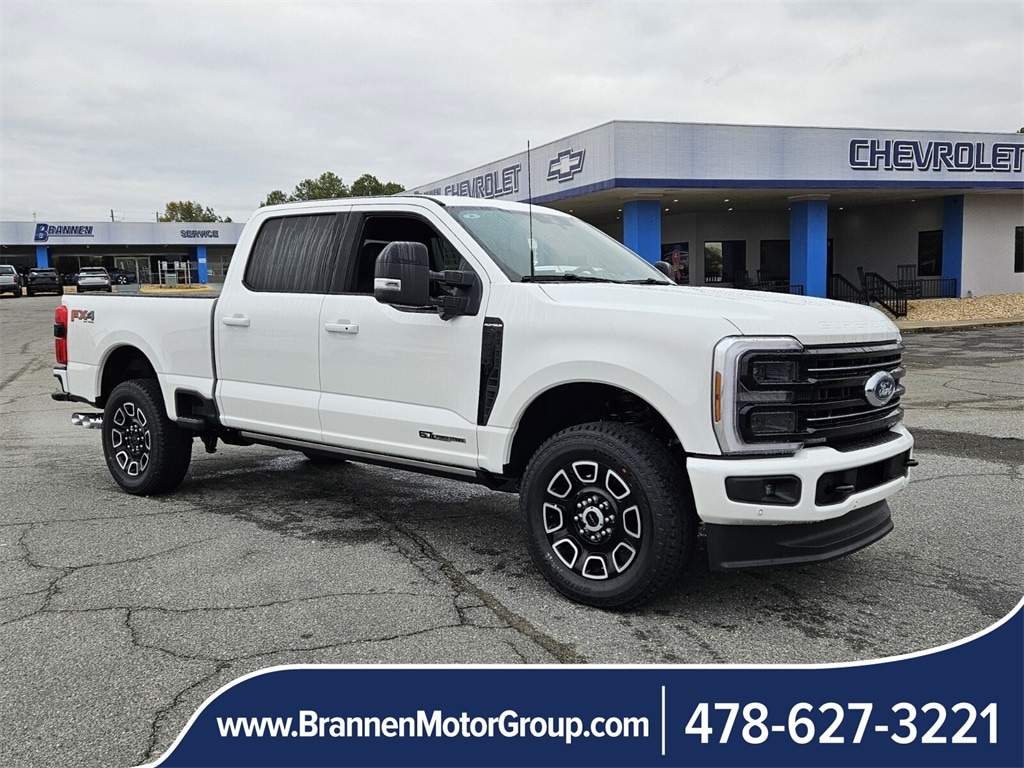 2026 Ford F-250 Super Duty Platinum's photo