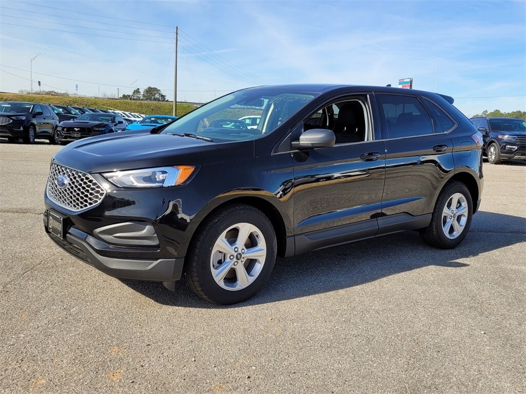 2024 Ford Edge SE photo 3