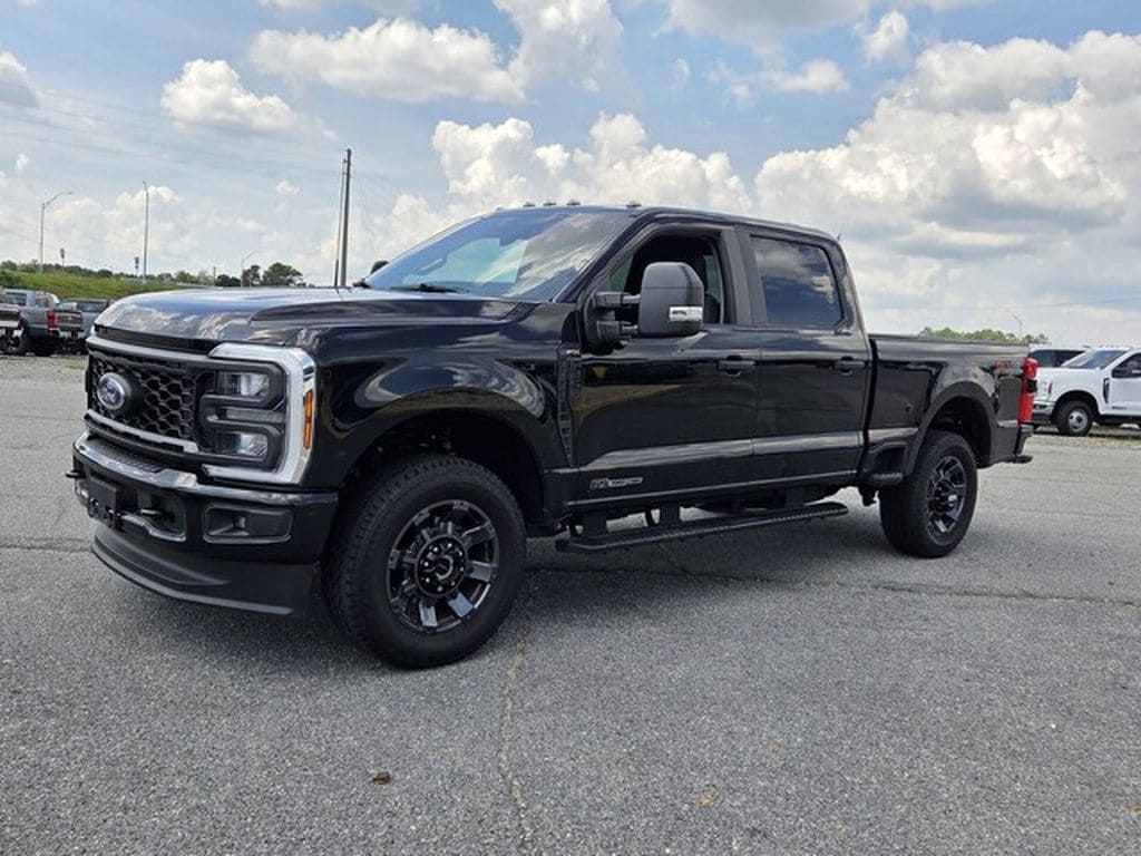 Used 2025 Ford Super Duty F-250 SRW XL Truck