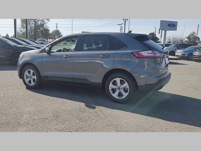 2024 Ford Edge SE - Photo 30