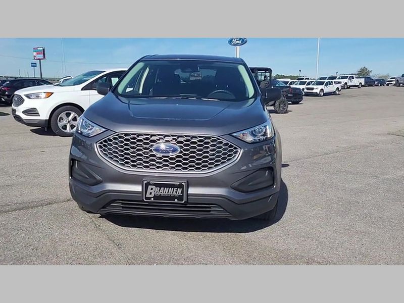 2024 Ford Edge SE - Photo 37