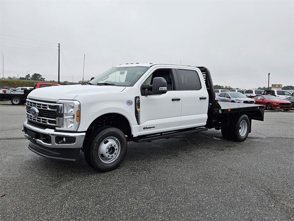 2024 Ford F-350 photo 3