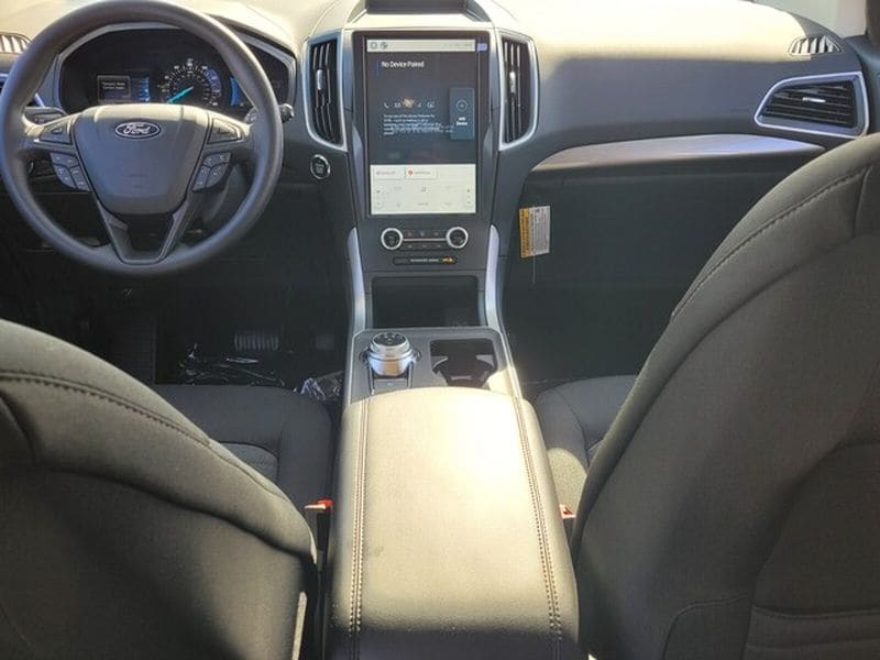 2024 Ford Edge SE - Photo 7