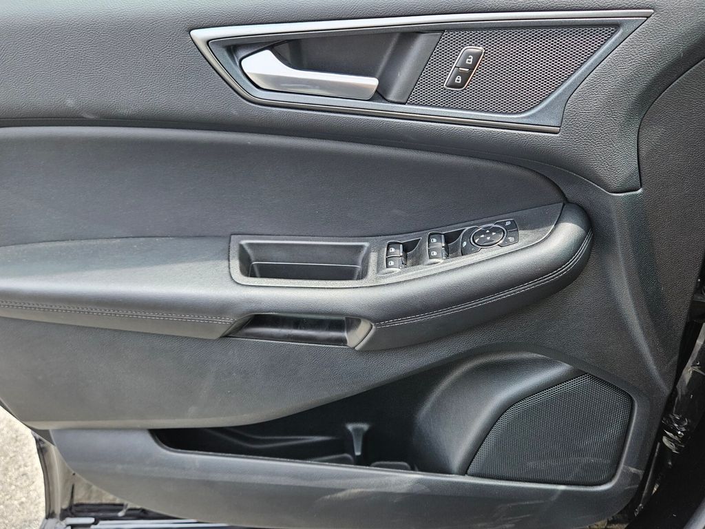 2024 Ford Edge SE - Photo 27