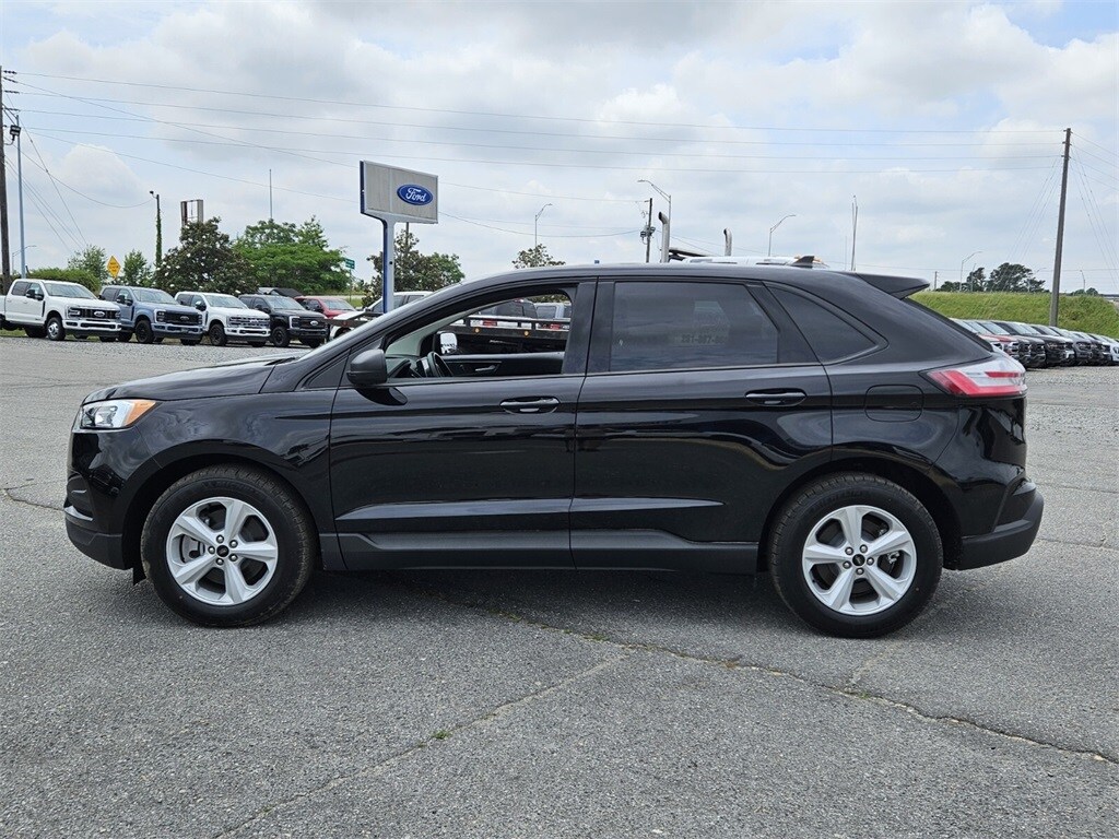2024 Ford Edge SE photo 4