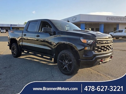 2023 Chevrolet Silverado Custom Trail Boss Crew Cab