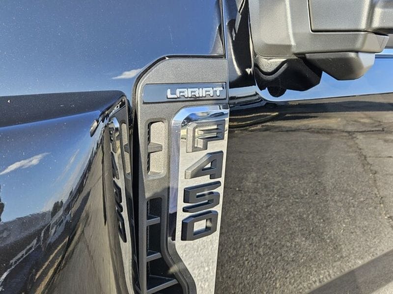 2025 Ford F-450 Super Duty Lariat - Photo 14