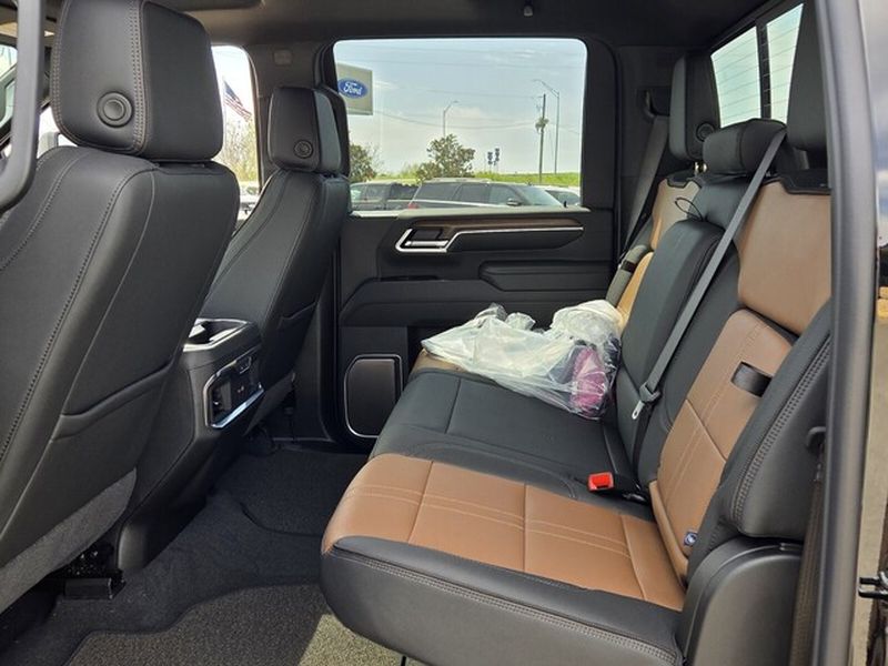 2026 Chevrolet Silverado 2500 HD High Country - Photo 6