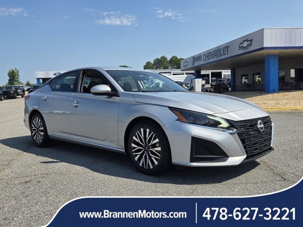 Used 2023 Nissan Altima 2.5 SV