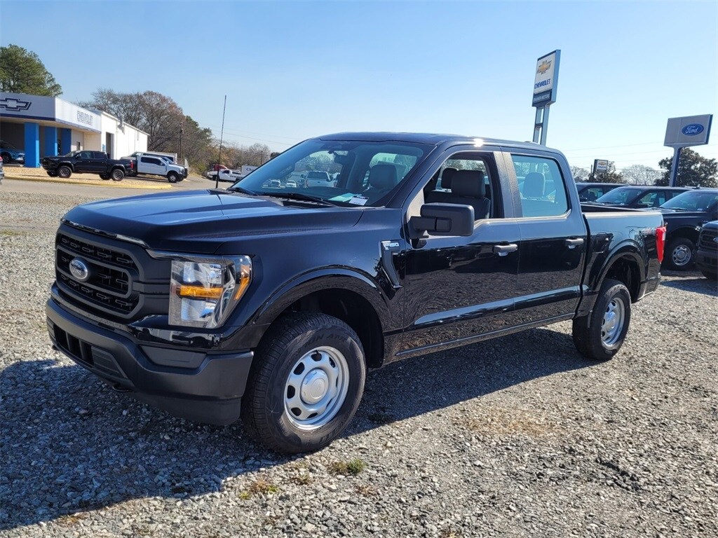 2023 Ford F-150 XL photo 3