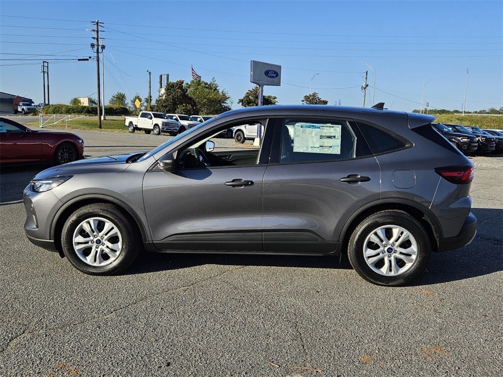 2024 Ford Escape Base photo 3