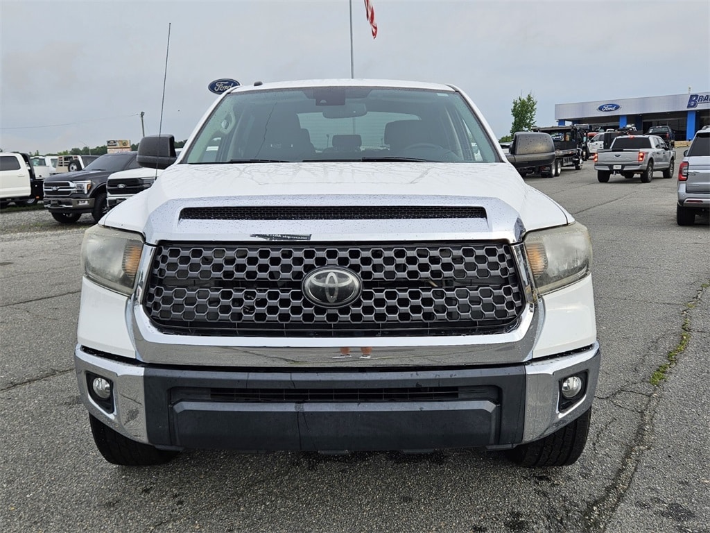 Used 2018 Toyota Tundra SR5 with VIN 5TFEY5F15JX240682 for sale in Unadilla, GA