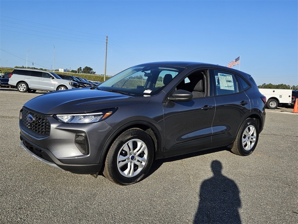 2024 Ford Escape Base photo 2