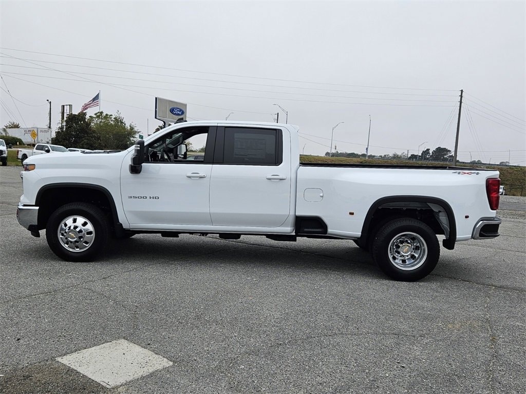 New 2026 Chevrolet Silverado 3500 HD LT DRW Truck