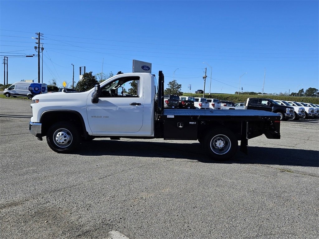 New 2024 Chevrolet Silverado 3500 HD Chassis Cab Work Truck Truck