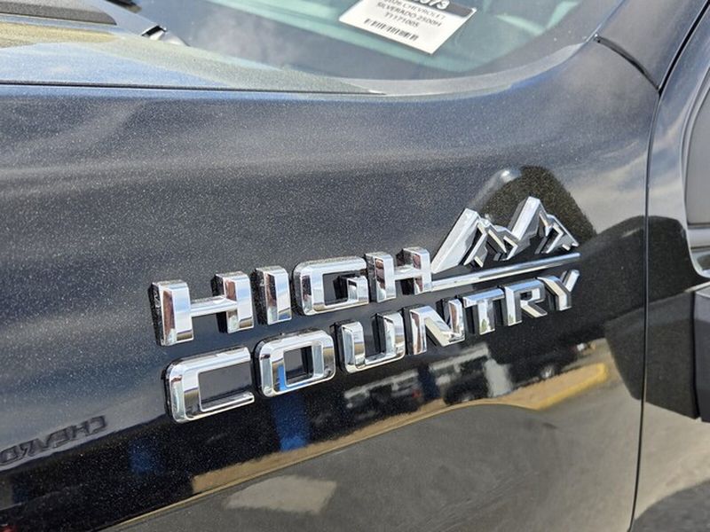 2026 Chevrolet Silverado 2500 HD High Country - Photo 19