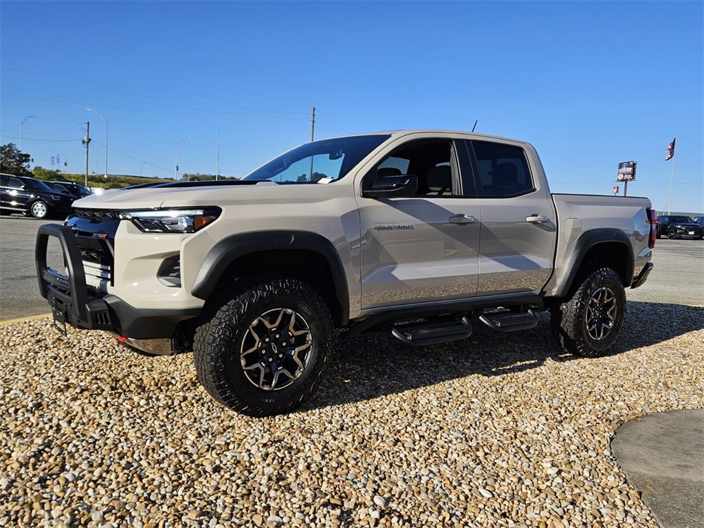 2026 Chevrolet Colorado ZR2 photo 3