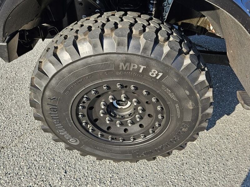 2025 Ford F-450 Super Duty Lariat - Photo 13