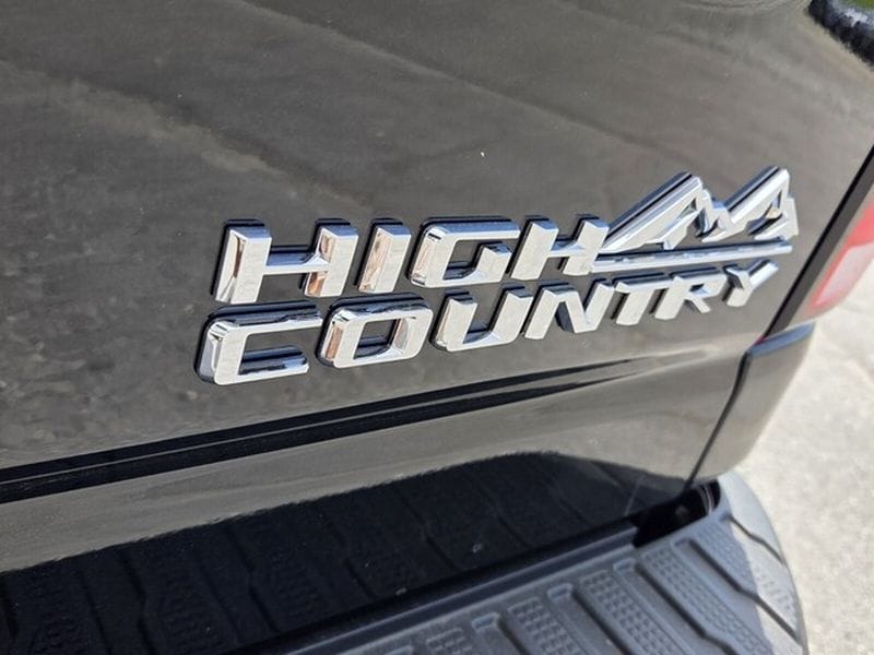 2026 Chevrolet Silverado 2500 HD High Country - Photo 12