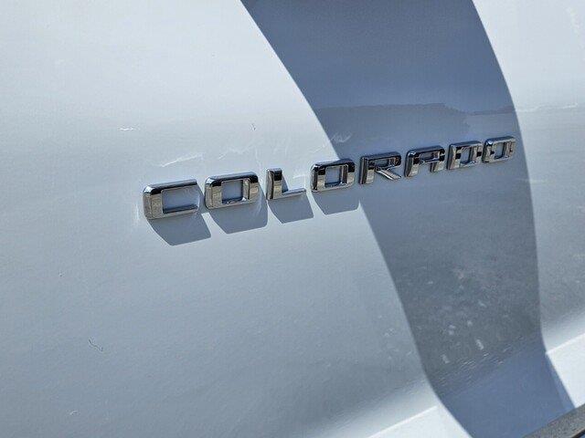 2025 Chevrolet Colorado LT - Photo 16
