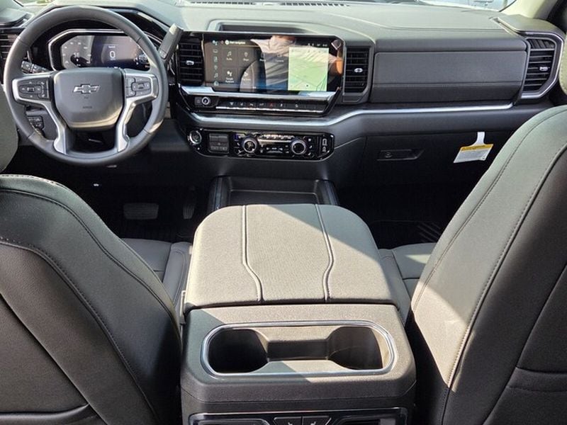 2026 Chevrolet Silverado 2500 HD LTZ - Photo 8