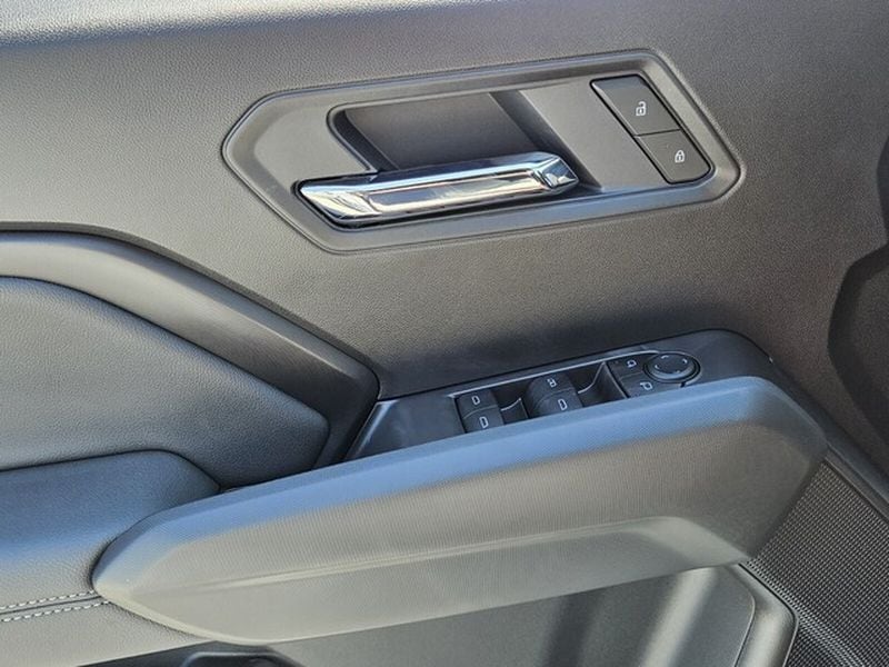 2025 Chevrolet Colorado LT - Photo 24