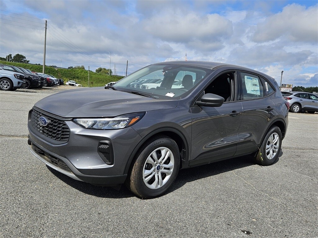 2024 Ford Escape Base photo 2