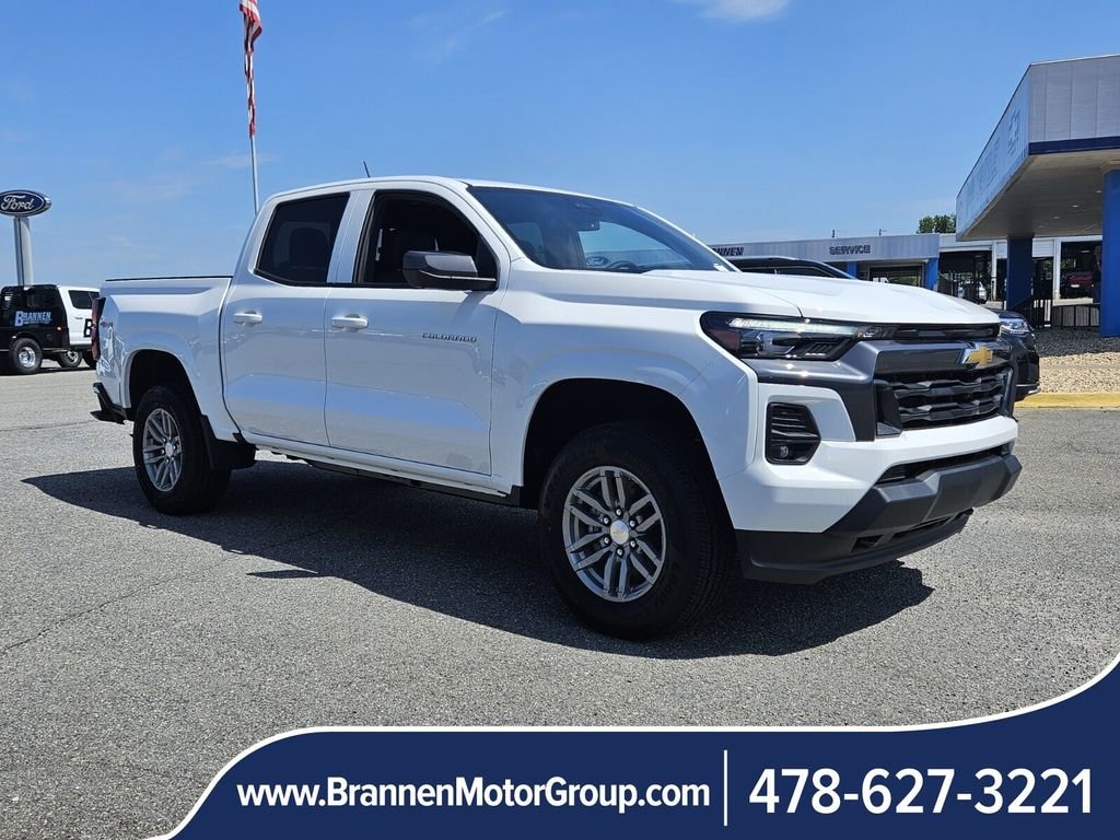 New 2025 Chevrolet Colorado WT/LT Truck