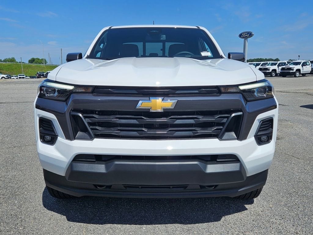 New 2025 Chevrolet Colorado WT/LT Truck