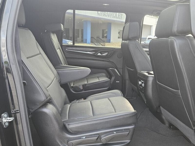 2024 GMC Yukon XL Denali - Photo 17