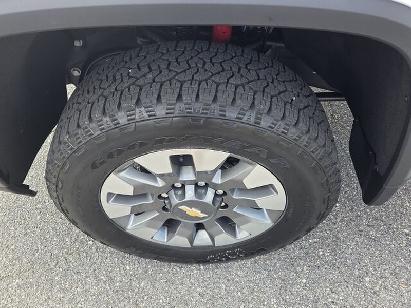 2026 Chevrolet Silverado 2500 HD Custom - Photo 18