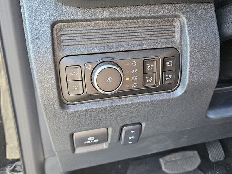 2025 Ford F-450 Super Duty Lariat - Photo 23