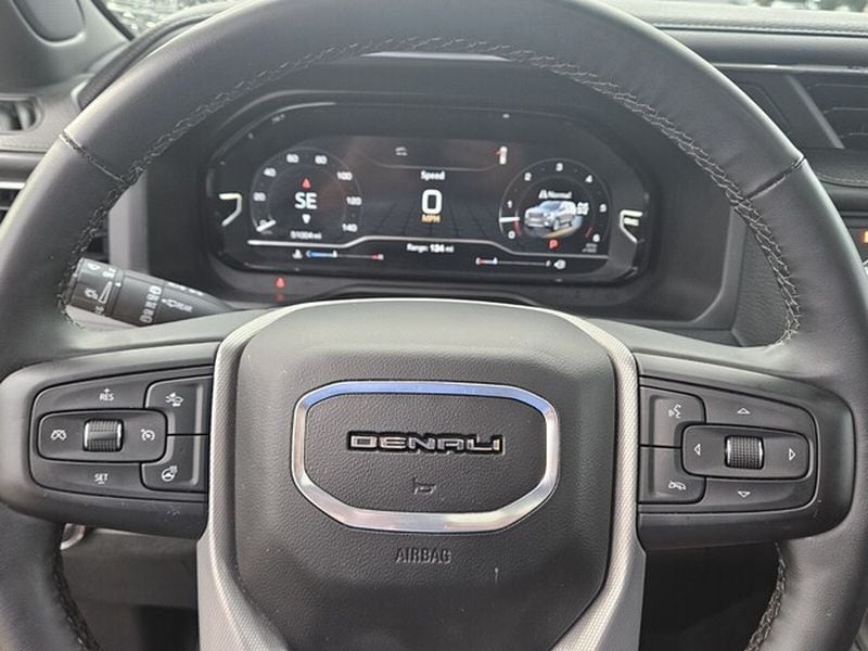 2024 GMC Yukon XL Denali - Photo 24
