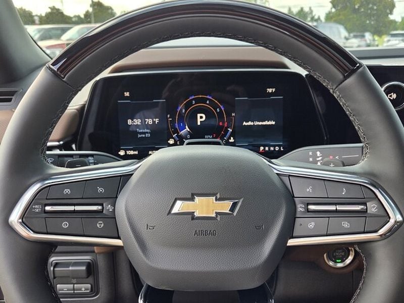 2026 Chevrolet Suburban High Country - Photo 24