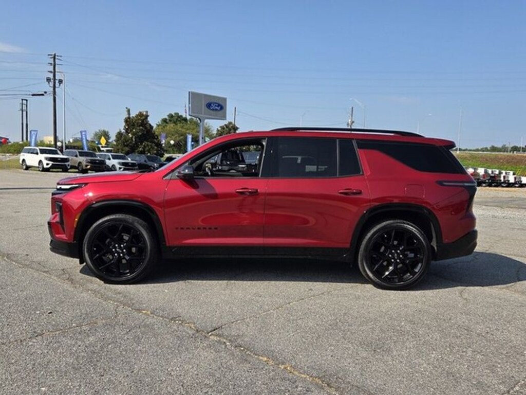 Used 2024 Chevrolet Traverse RS SUV
