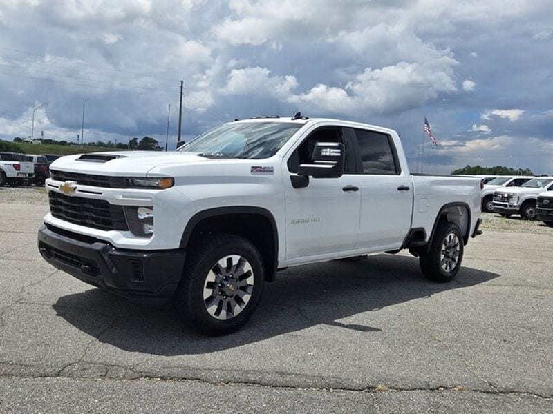 2026 Chevrolet Silverado 2500 HD Custom - Photo 3
