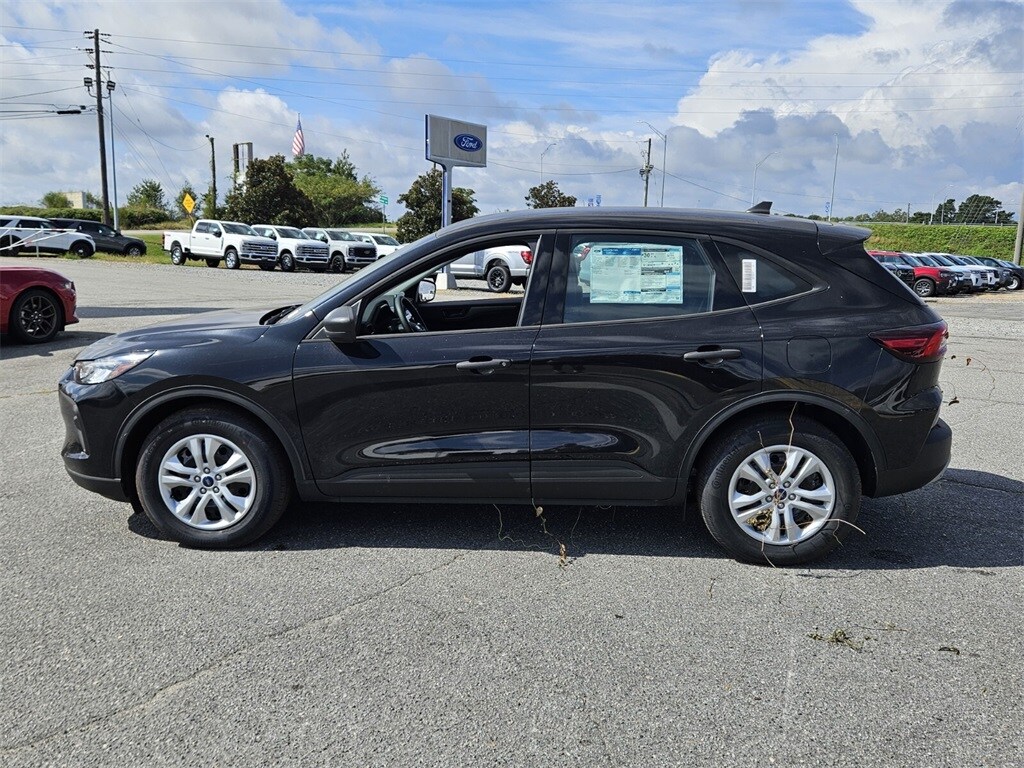 2024 Ford Escape Base photo 2