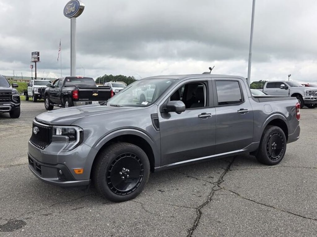 Used 2025 Ford Maverick Lobo High