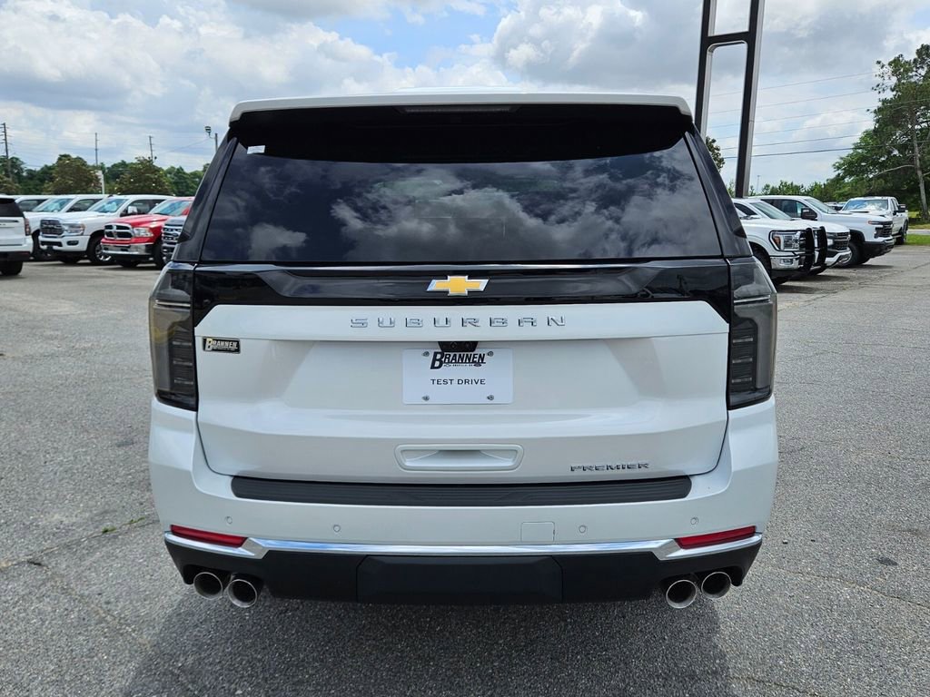 2025 Chevrolet Suburban Premier - Photo 11